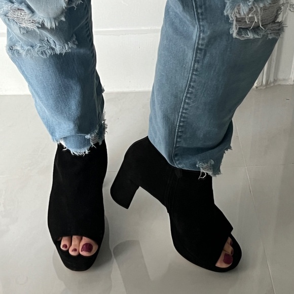 Miu Miu Open Toe Black Suede Block Heel Ankle Booties Boots - Picture 13 of 13